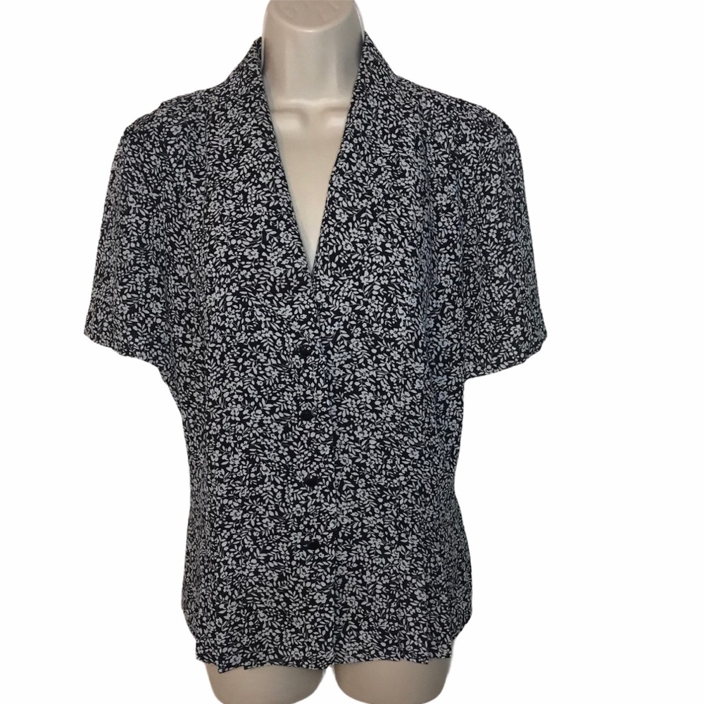 90s Floral Collared Button Down Top